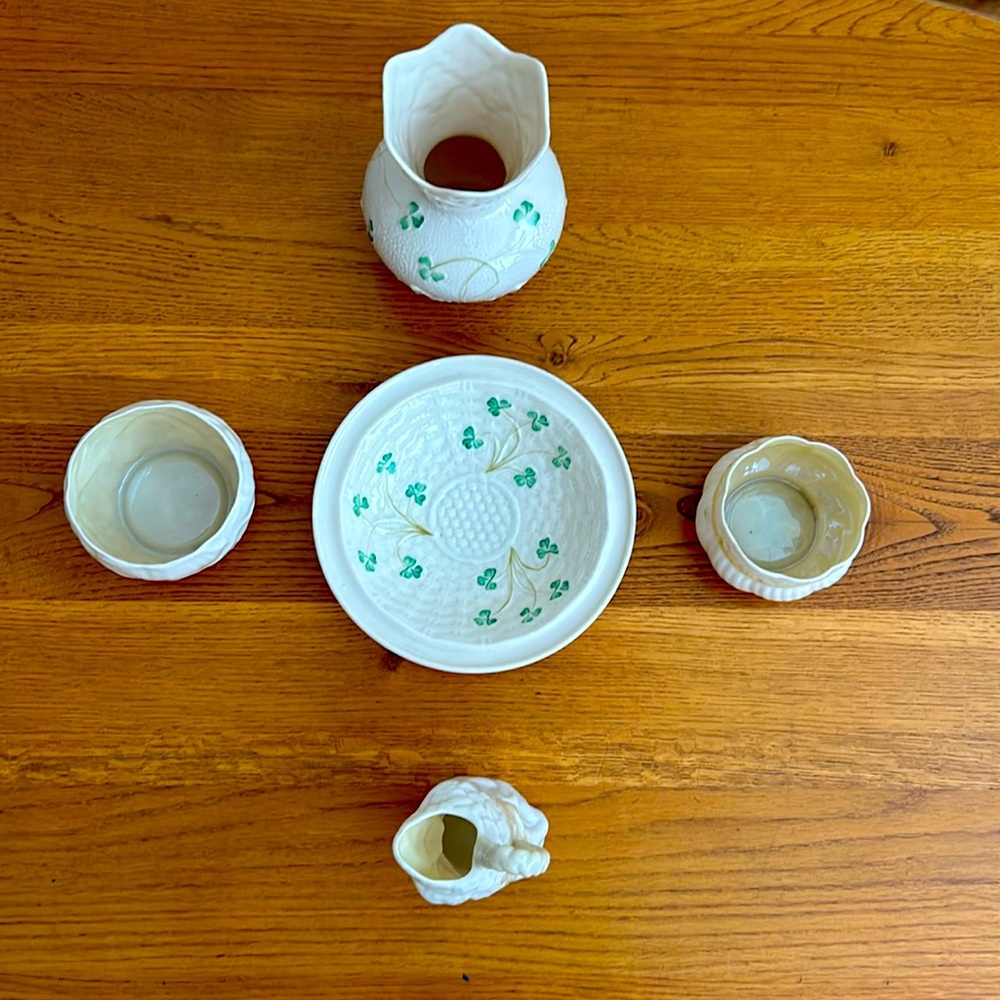 Group of 5 pieces of Irish Beleek.
